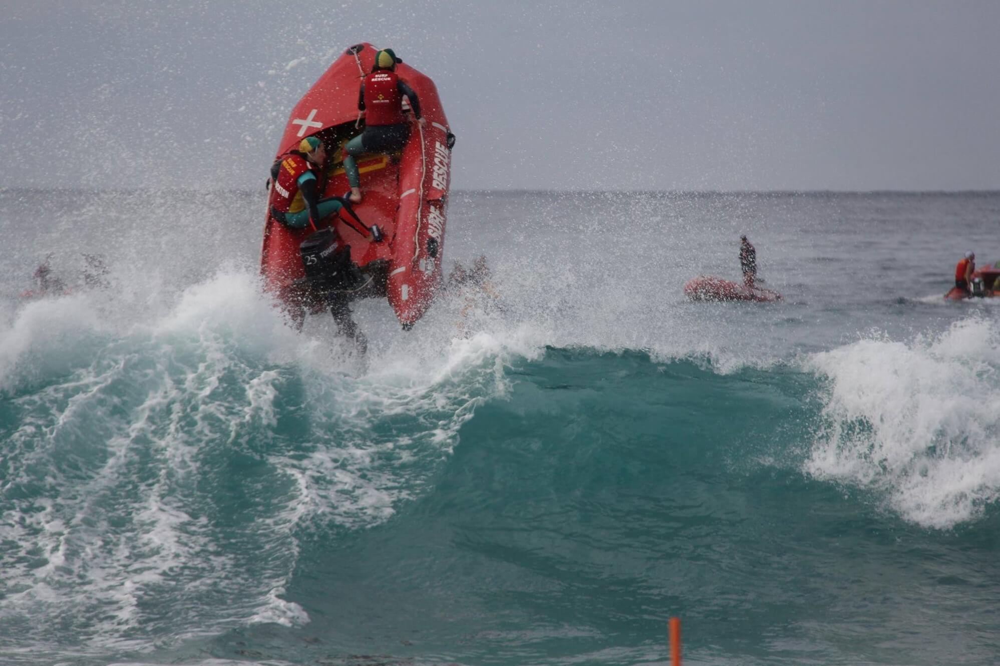 IRB_racing_lifesaving_gommone_tender_salvataggio_australiano_bagnini_rescue_italia (3)