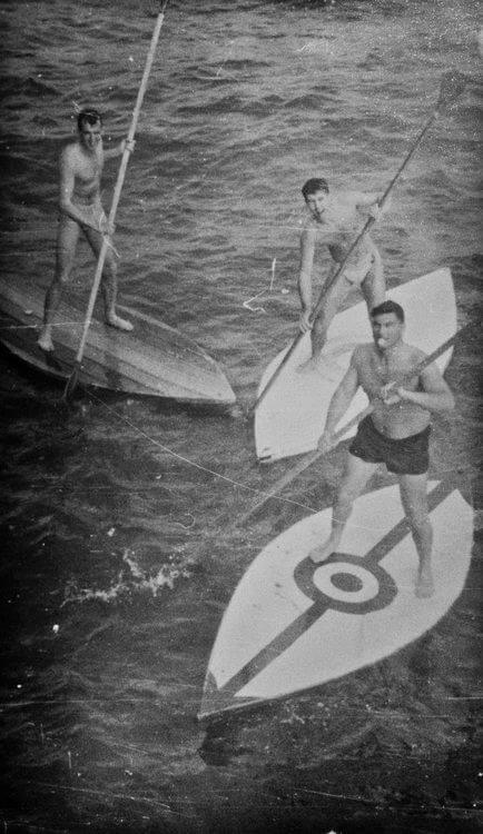 SUP_stand up paddle_origini_storia_surf_rescue_italia (1)