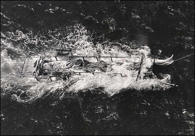 hokulea_towing_1978_eddie_rescue_italia